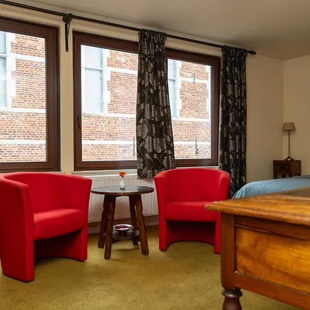 Hotell De Pastorij 3*
